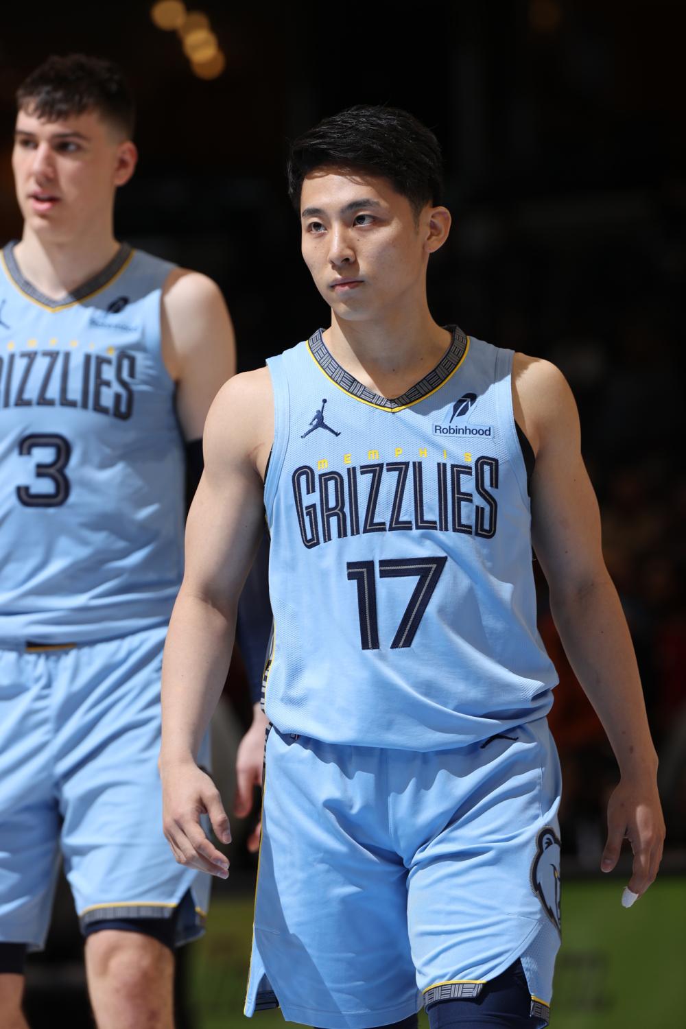 客队锋线陷 客队锋线陷